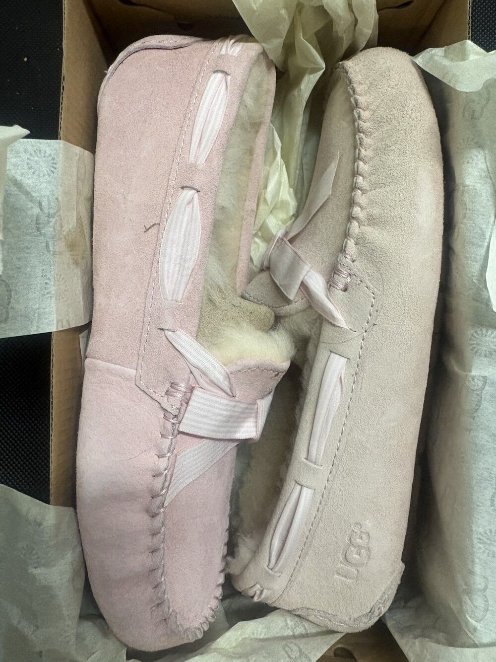 UGG Women’s Dakota Stripe Suede Moccasin Slippers Size 7 Pink Display Pair